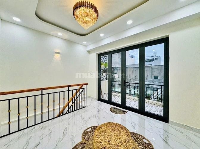 NHÀ XINH - GIÁ CỰC TỐT - SHR - NGAY TRUNG TÂM PHÚ NHUẬN - HẺM XE HƠI