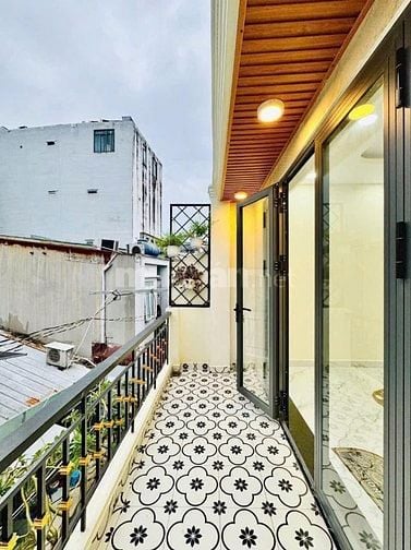 NHÀ XINH - GIÁ CỰC TỐT - SHR - NGAY TRUNG TÂM PHÚ NHUẬN - HẺM XE HƠI
