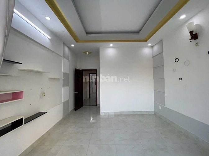 Bán nhà mới hẻm 673/ Tỉnh Lộ 10, DT 4 x 15m, 3.5 tấm, 6.9 tỷ. gần Aeon