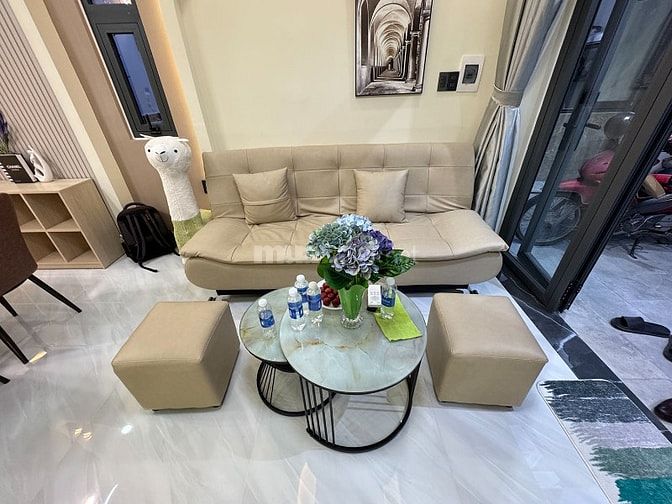 2lầu (3,9m hậu 5,5m x 11m) full nội thất c.cấp khu VIP Thích Quảng Đức