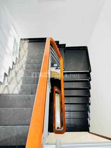 NHÀ ĐẸP-NGAY KHU VỰC SẦM UẤT-SỔ SÁCH CHUẨN CHỈNH-GIÁ TỐT NHẤT KHU VỰC