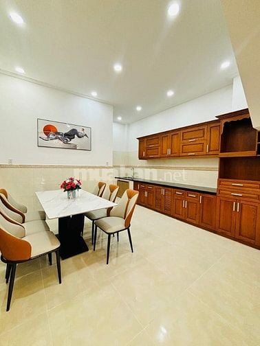 NHÀ ĐẸP-NGAY KHU VỰC SẦM UẤT-SỔ SÁCH CHUẨN CHỈNH-GIÁ TỐT NHẤT KHU VỰC