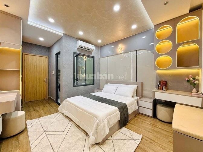 Bán gấp nhà ở đường Cao Thắng, phường 3, quận 3, giá 3 tỷ