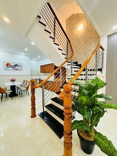 NHÀ ĐẸP-NGAY KHU VỰC SẦM UẤT-SỔ SÁCH CHUẨN CHỈNH-GIÁ TỐT NHẤT KHU VỰC