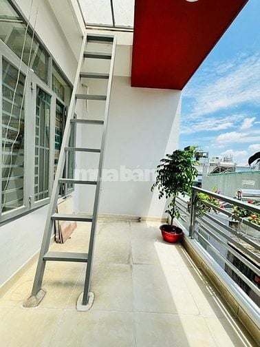 NHÀ ĐẸP-NGAY KHU VỰC SẦM UẤT-SỔ SÁCH CHUẨN CHỈNH-GIÁ TỐT NHẤT KHU VỰC