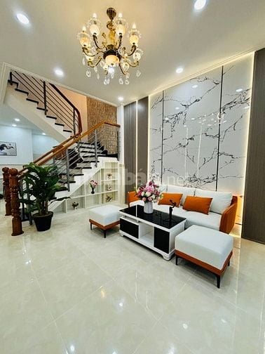 NHÀ ĐẸP-NGAY KHU VỰC SẦM UẤT-SỔ SÁCH CHUẨN CHỈNH-GIÁ TỐT NHẤT KHU VỰC