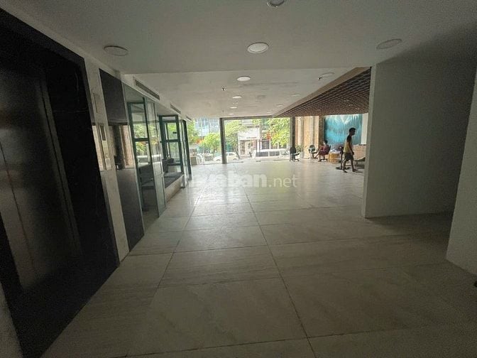 Bán Tòa Văn Phòng Phố Hòa Mã 7 Tầng Nổi 1 Tum 2 Hầm Mặt Tiền 12M