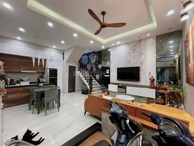 Bán nhà riêng 40m2, 4 tầng, 3 ngủ, tại Nguyễn Trãi, Thanh Xuân, Hà Nội