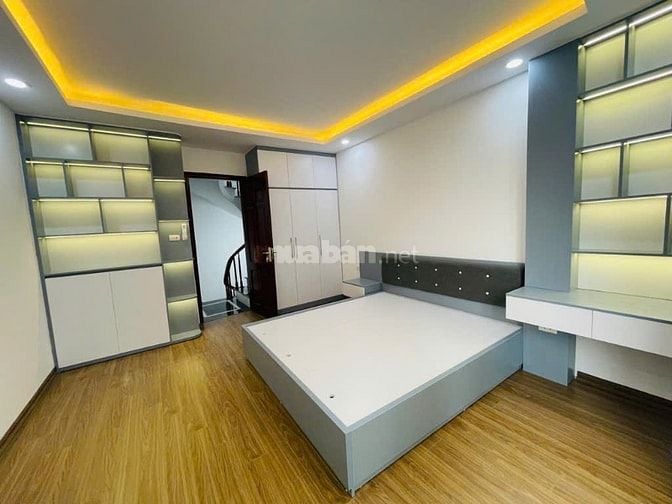 LÔ GÓC Ô TÔ ĐỖ CỬA 30M 5 TẦNG GIÁ 6,3 TỶ