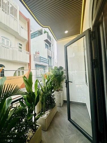 Cô Hoa định cư nước ngoài bán gấp nhà Nguyễn Trãi,Q5 56m2,giá 2tỷ150
