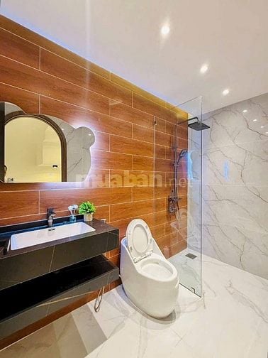 Đi nước ngoài định cư bán gấp nhà ở đường Tân Hoà Đông, phường 14, quậ