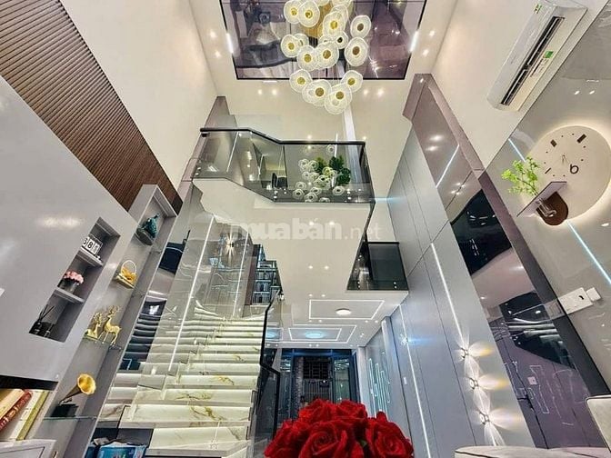 Đi nước ngoài định cư bán gấp nhà ở đường Tân Hoà Đông, phường 14, quậ