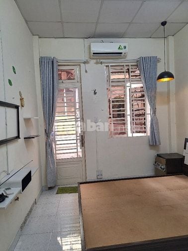 🏠🏠 CHO THUÊ NHÀ HẺM BG ĐƯỜNG NGUYỄN VĂN CỪ, Q1 - Diện tích : 3 x 12m