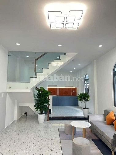 KD VỠ NỢ BÁN GẤP NHÀ Q8 Đ.PHẠM THẾ HIỂN 43.M2 1TỶ550 TL, GẦN CHỢ PTH.