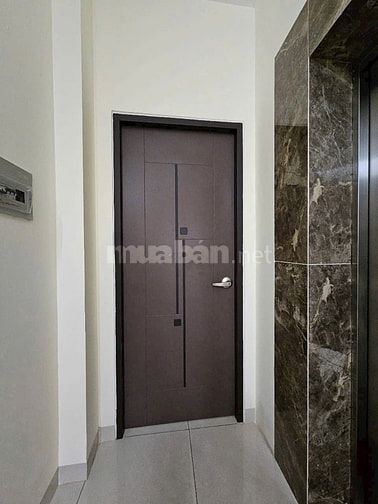 BÁN NHÀ MT 86 LÝ THÁI TỔ Q3 - NHÀ 2 MẶT TIỀN - THANG MÁY SỊN SÒ 
