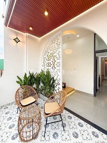 Hiếm có khó tìm chỉ 3tỷ250 sở hữu ngay nhà đẹp 52m2 ngay chợ Bến Thành