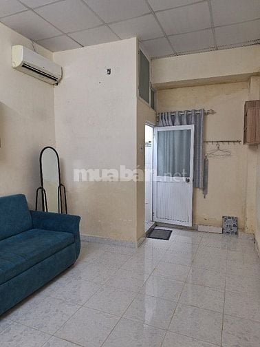🏠🏠 CHO THUÊ NHÀ HẺM BG ĐƯỜNG NGUYỄN VĂN CỪ, Q1 - Diện tích : 3 x 12m
