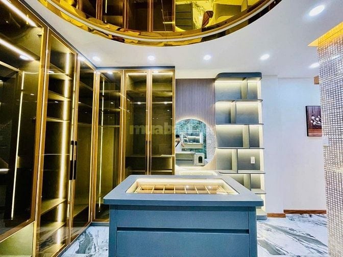 Nhà chính chủ cần ra gấp duy nhất căn Đ.Trần Hưng Đạo Q5 68M2 chỉ 3TỶ4