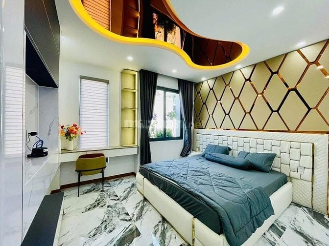 Nhà chính chủ cần ra gấp duy nhất căn Đ.Trần Hưng Đạo Q5 68M2 chỉ 3TỶ4