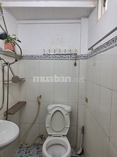 🏠🏠 CHO THUÊ NHÀ HẺM BG ĐƯỜNG NGUYỄN VĂN CỪ, Q1 - Diện tích : 3 x 12m