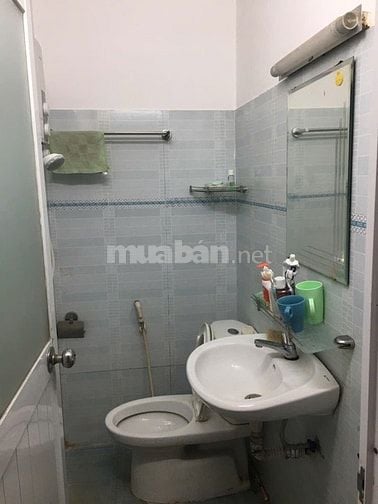 Nhà 4x13m chưa bao gồm sân riêng 4x3m , 2 phòng ngủ 2 nhà vệ sinh