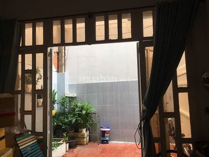 Nhà 4x13m chưa bao gồm sân riêng 4x3m , 2 phòng ngủ 2 nhà vệ sinh