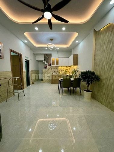 .776/ Nguyễn Duy P12 Q8. Giá 3Tỷ950tr Cách mặt tiền chỉ 50m 