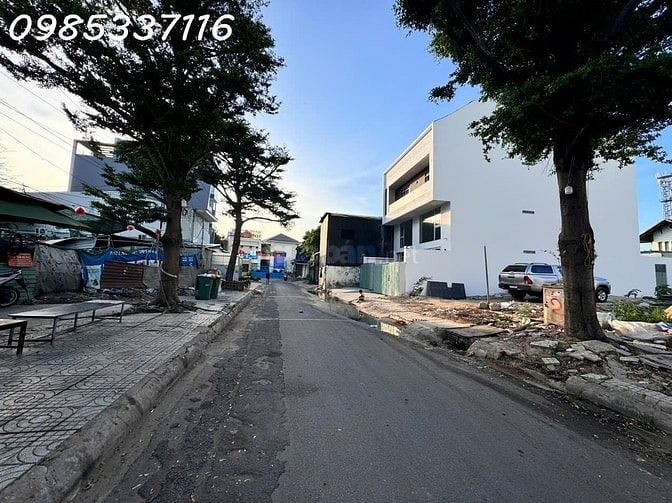 bán đất  đường số 2 An Phú. Chi cần đi bộ ra ngay trạm Metro An Phú