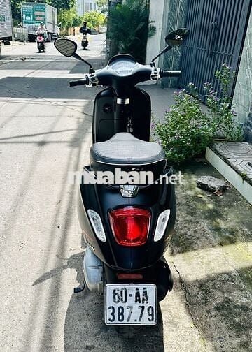 Can bán xe Vespa 2023