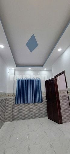 cách xe hơi quay đầu 1căn nhà 28/lương văn can P15Q8.4tỷ750(TL)