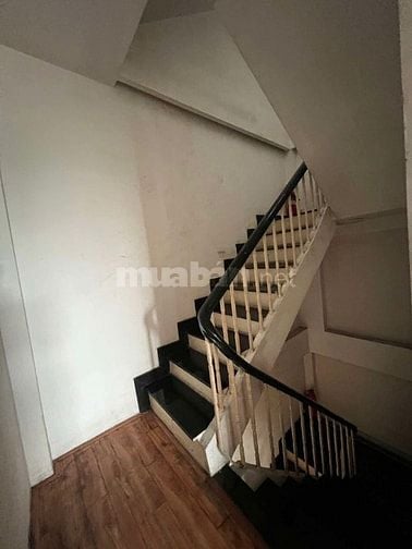 Nhà cho thuê 4 tầng, diện tích sàn 40m2