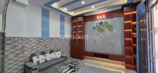 cách xe hơi quay đầu 1căn nhà 28/lương văn can P15Q8.4tỷ750(TL)