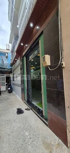 cách xe hơi quay đầu 1căn nhà 28/lương văn can P15Q8.4tỷ750(TL)