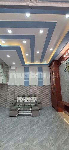 cách xe hơi quay đầu 1căn nhà 28/lương văn can P15Q8.4tỷ750(TL)