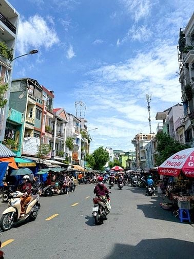 🌷 🌷 🌷 BÁN NHÀ GÓC 3 MẶT TIỀN : 163 HOÀNG HOA THÁM - P. 6 - Q. BT