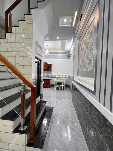 KD THUA LỖ BÁN NHÀ TÂN BÌNH Đ.LẠC LONG QUÂN 50.M2 1TỶ940 1T1L SHR