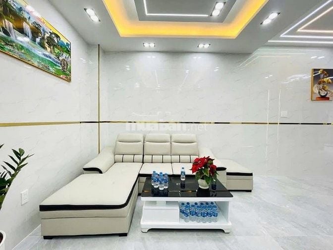 Nhà đẹp 43m2 gần chợ Cây Quéo - Hoàng Hoa Thám, Bình Thạnh chỉ 2ty850