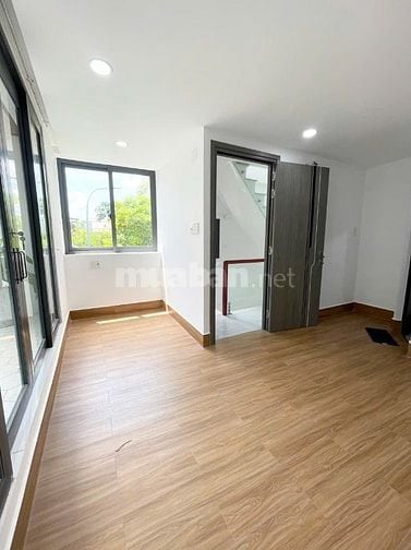 Cách mặt tiền Hưng Phú chỉ 10m P9Q8.nhà mới 2lầu.