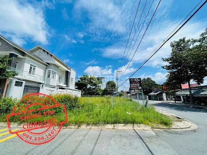 GIA ĐÌNH KẸT TIỀN  BÁN GẤP LÔ GÓC 2 MT TT CỦ CHI 216M2 GIÁ 1 TỶ 050 TR