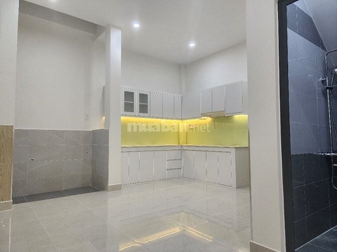 Căn hộ cho thuê, 4,8× 17,5 , dòng tiền 20tr, 6 phòng