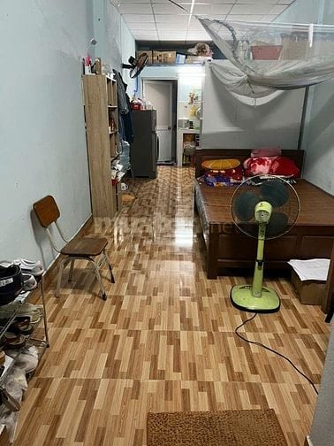 Cho thuê nhà cấp 4 nhỏ 24m2, thoáng đãng, wifi miễn phí, đường 2 ô tô 