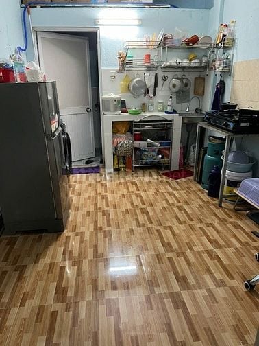 Cho thuê nhà cấp 4 nhỏ 24m2, thoáng đãng, wifi miễn phí, đường 2 ô tô 
