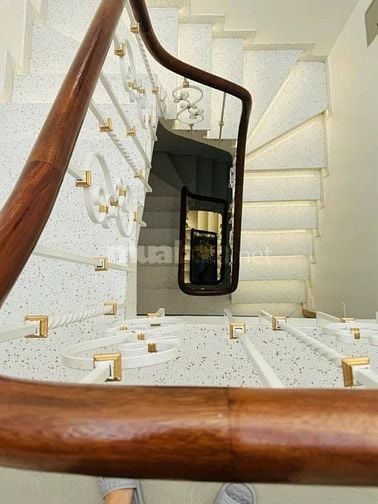 Nhà Đẹp Ở Luôn Minh Khai, Hai Bà Trưng 45m, 4 tầng, giá 9.2 tỷ.