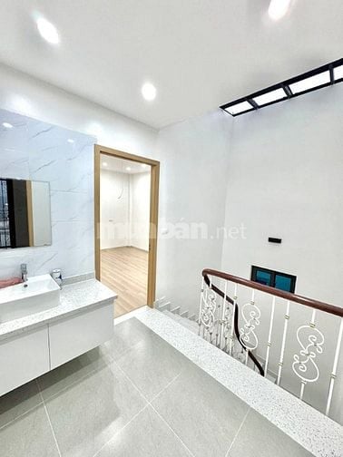 Nhà Đẹp Ở Luôn Minh Khai, Hai Bà Trưng 45m, 4 tầng, giá 9.2 tỷ.