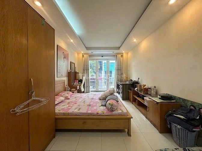 CHỦ GẤP BÁN GIẢM 600TR Nguyễn Đình chiểu Q3.Giá 7tỷ.DT54m2, 4 tầng, 4.