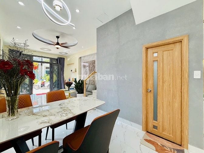 Nhà tuyệt đẹp CAO CẤP góc 2 mặt hẻm xe hơi 5m Nguyên Hồng, P1, Q.Gò Vấ