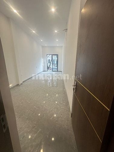 CHÍNH CHỦ Cho thuê nhà mặt phố Thuỵ Khuê, DT 60m2x 4 tầng,
