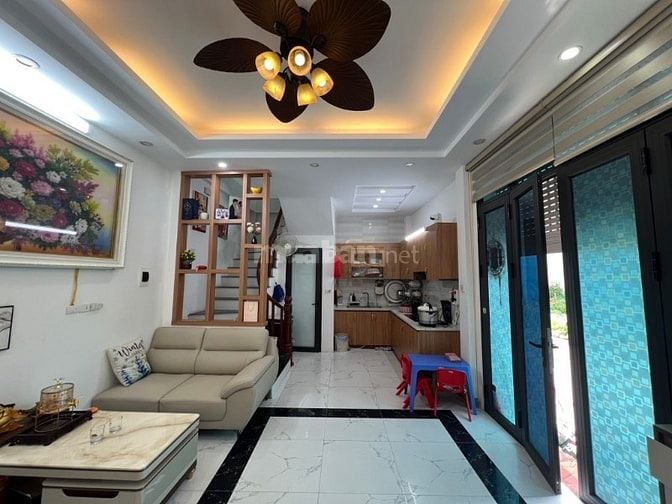 NHÀ MỚI, LÔ GÓC 2 MẶT NGÕ THÔNG, FULL NÔI THẤT- MONING ĐỖ CỬA