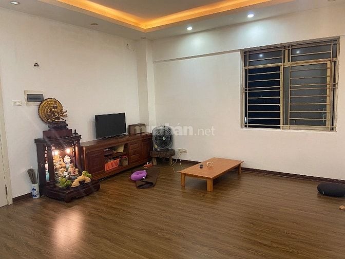 Chính chủ căn hộ 82m2 3 ngủ giá rẻ