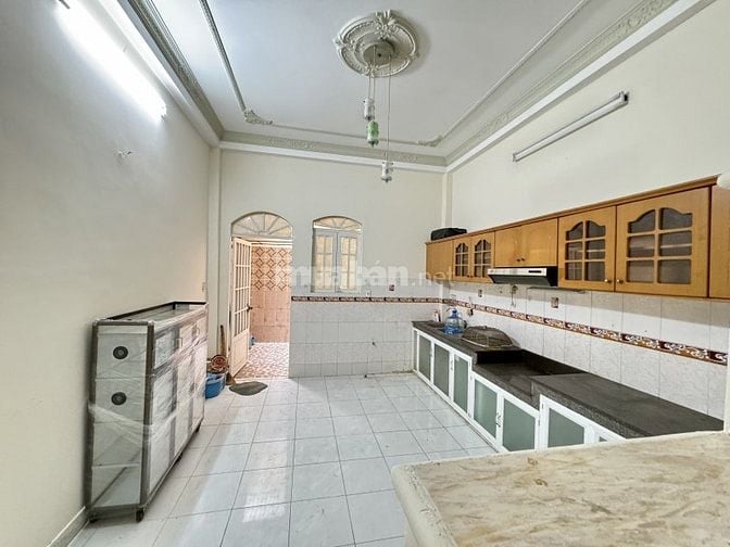 Nhà Nguyễn Thượng Hiền - 76m2 - 4 tầng - Hẻm ok tô - nhỉnh 8 đồng